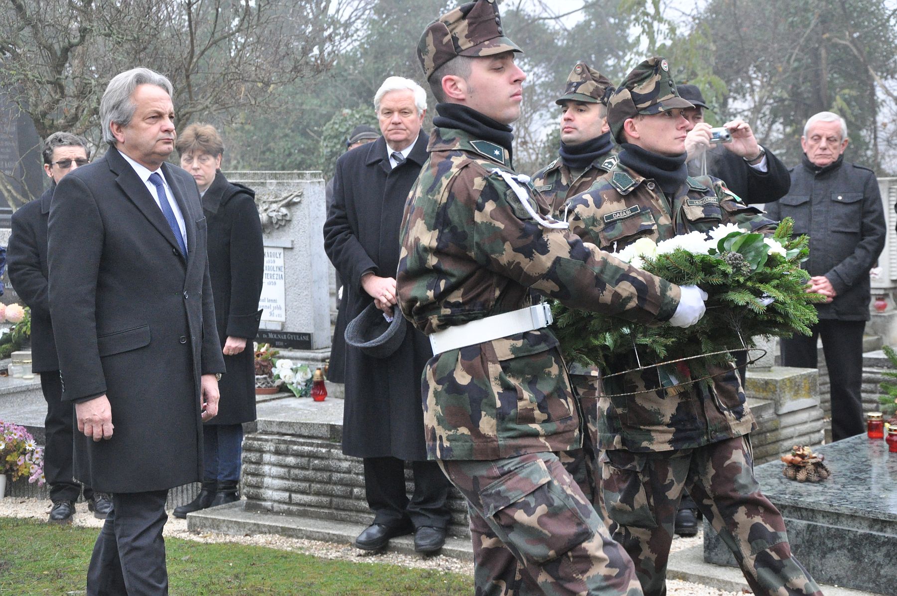 Átadták a felújított Nagy Háborús hősi emlékművet az evangélikus temetőben